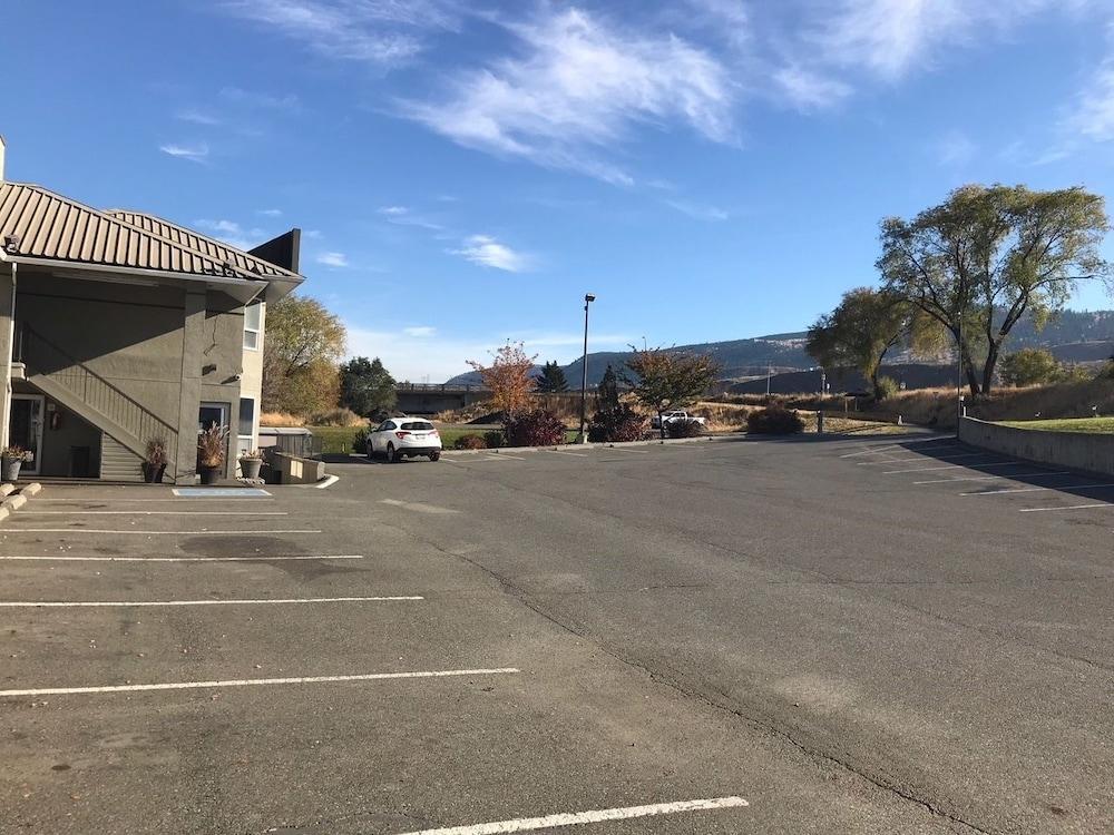 Riverland & 3* Kamloops