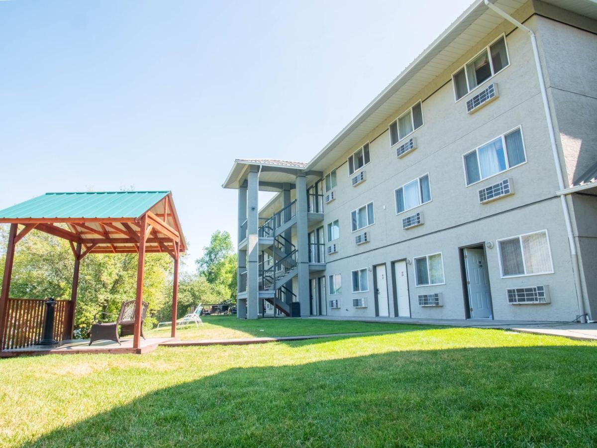Hotel Riverland &