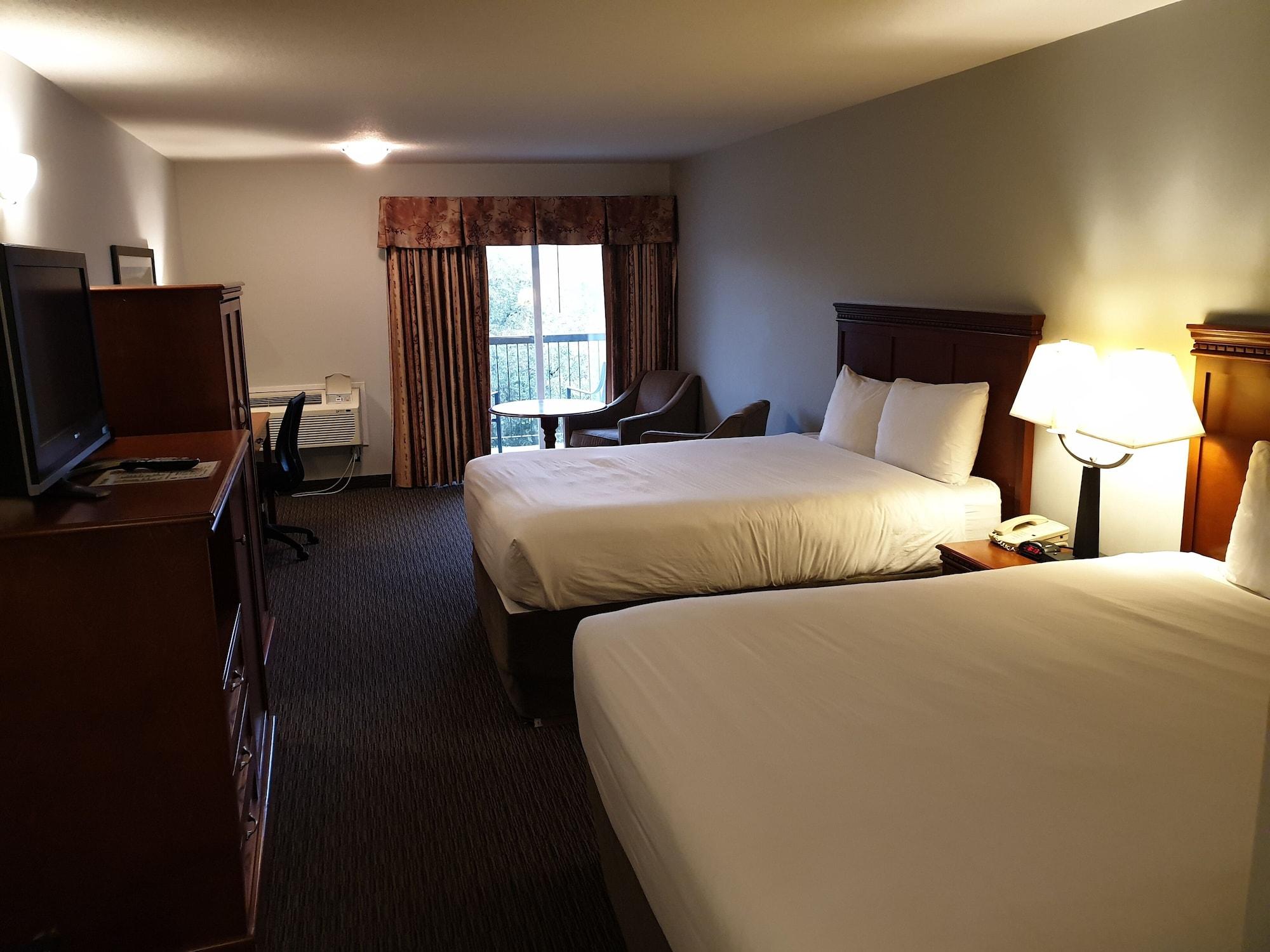 Hotel Riverland & 3*