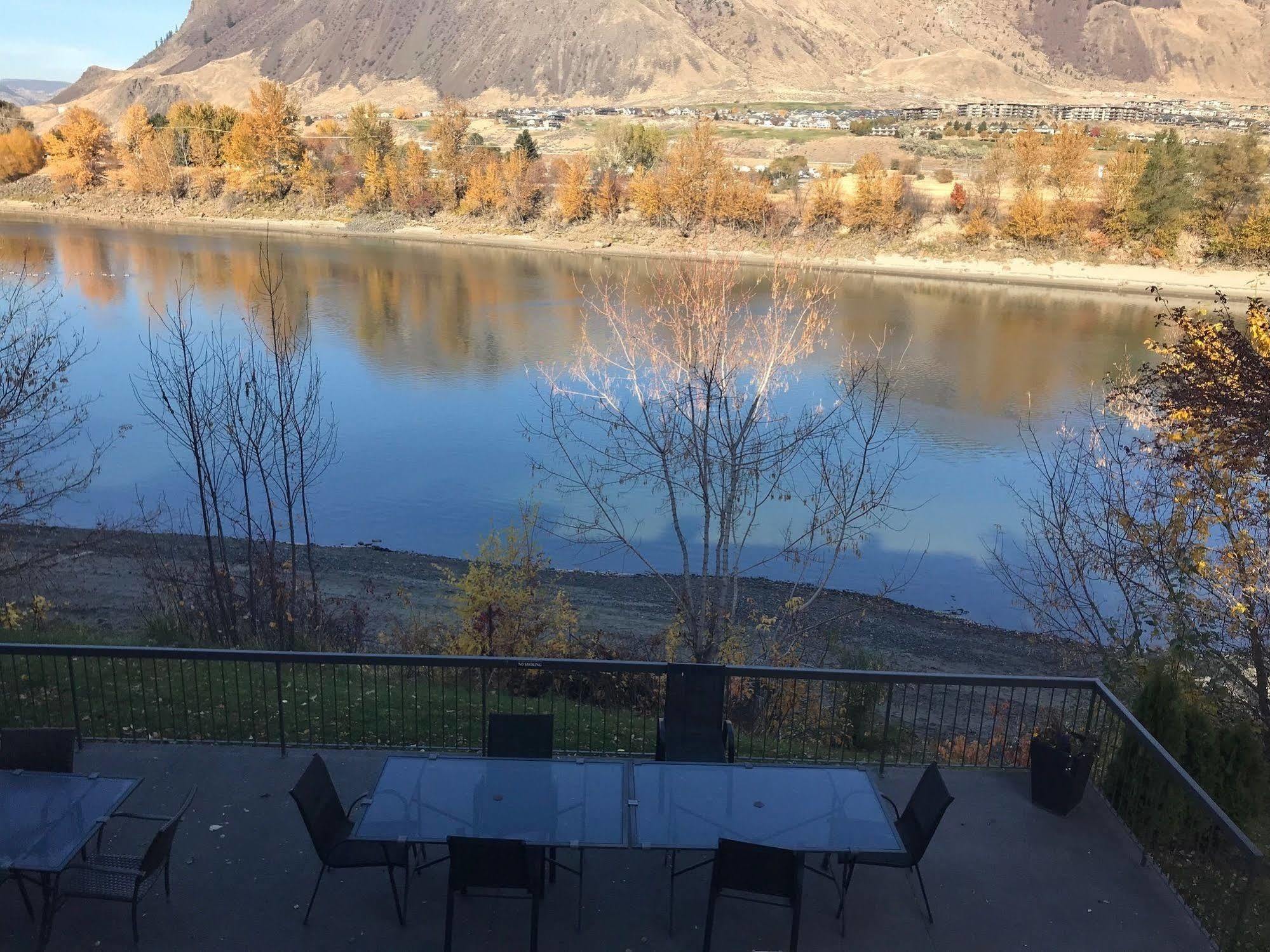 Hotel Riverland &